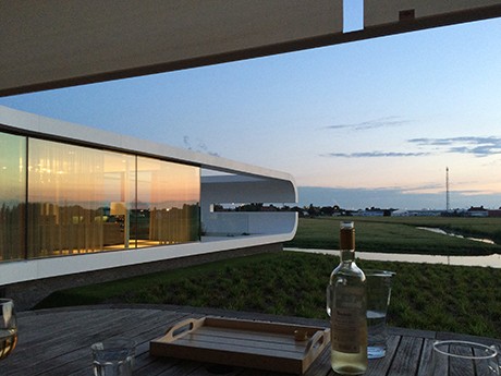 DuPont_Corian_Villa New Water (6)
